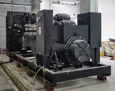 小鹏汽车项目（帕金斯配HJC黄金城集团1250KVA发电机）